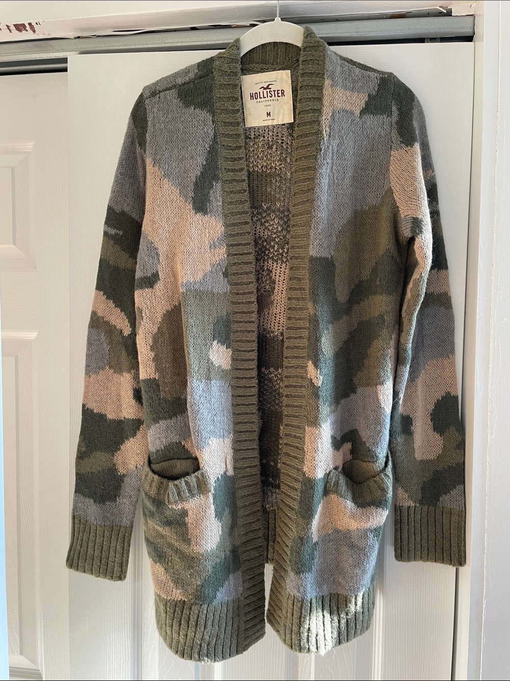 Hollister Camouflage Open-Front Cardigan in Olive, Tan & Gray